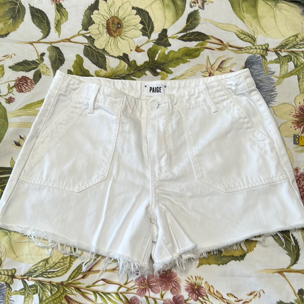 ⭐️SALE⭐️ PAIGE white denim front pocket shorts